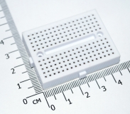 Плата для макетирования электрических схем без пайки (BreadBoard, SYB-170, белая, 35*47мм)