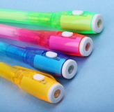 Ручка с невидимыми чернилами и ультрафиолетовым фонариком - Invisible Pen