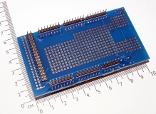 Proto Mega Shield V3 в комплекте с мини-протоплатой.