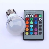Светодиодная RGB лампа E27 85-265В 5 Вт с дистанционным управлением