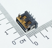 Разъем USB-A на плату с контактами на 90 градусов (мама, укороченный разъем)