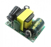 Источник питания, выход DC 5V 700mA, вход AC 220V, защита от перегрева, защита от перегрузок и КЗ