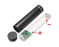Зарядное устройство - брелок для смартфонов. USB 5В 1А на аккумуляторе типа 18650, золотой